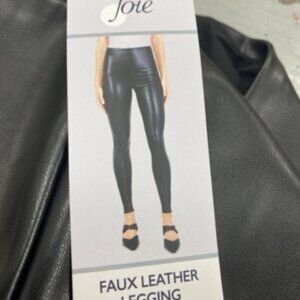 FREE SHIPPING!  NWT MEDIUM $198 JOIE seamless stretch faux leather leggings